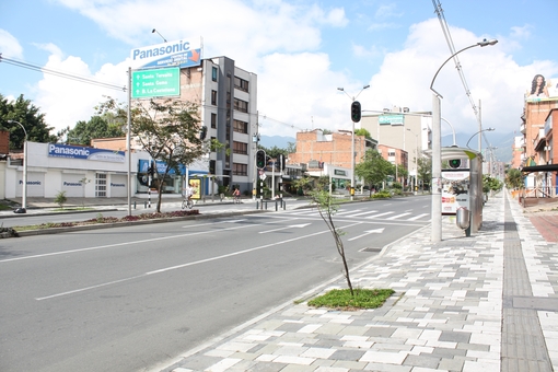 Copy of av 33 01 %281%29